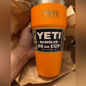 NWT Yeti RAMBLER® 26 OZ STACKABLE CUP King Crab Orange, KCO